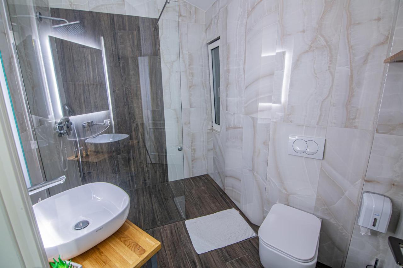 Tree Hotel Korça Kültér fotó